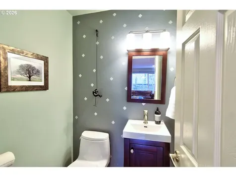 1943 NE 51st Avenue Hillsboro OR 97124