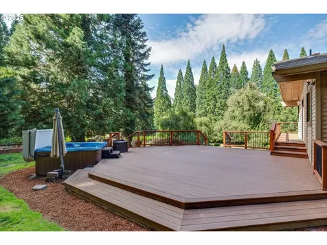 17699 S Holly Lane Oregon City OR 97045