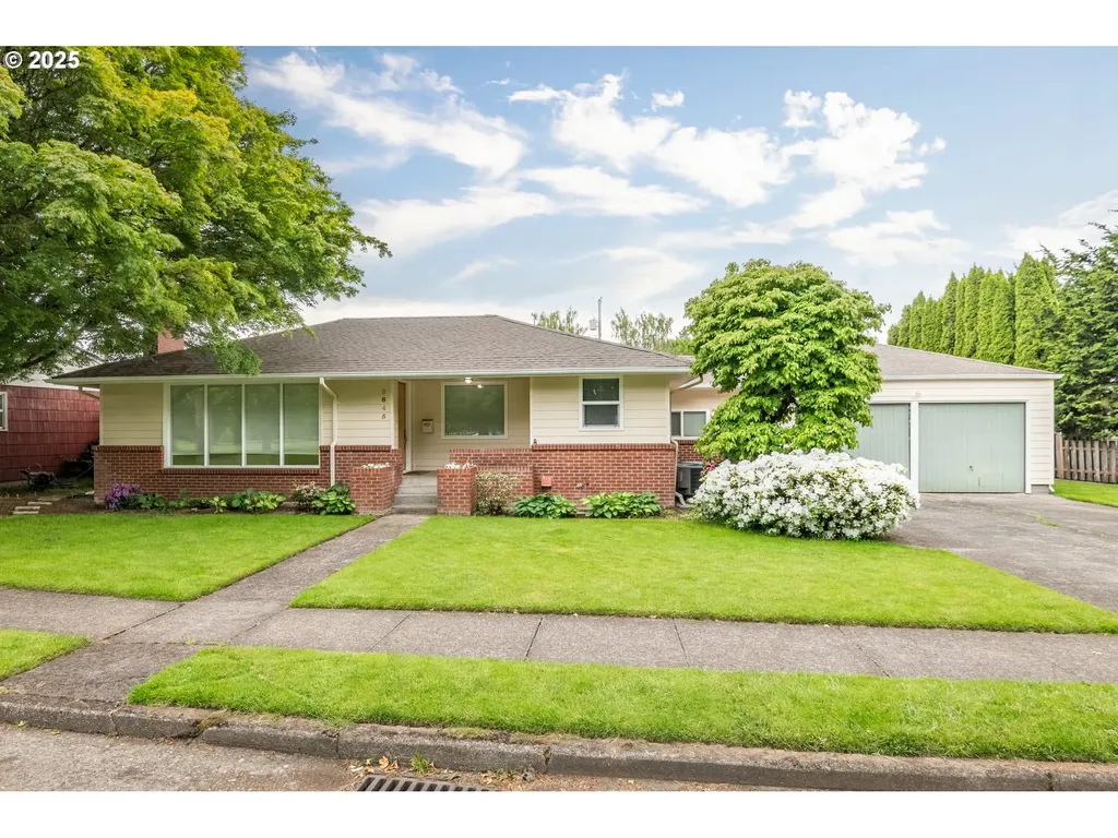 2645 Harding Street Longview WA 98632