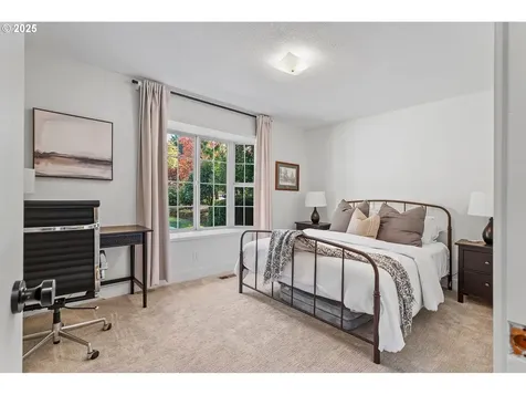 7565 SW 82nd Avenue Portland OR 97223