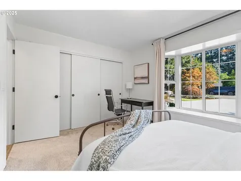 7565 SW 82nd Avenue Portland OR 97223