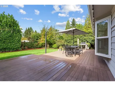 7565 SW 82nd Avenue Portland OR 97223