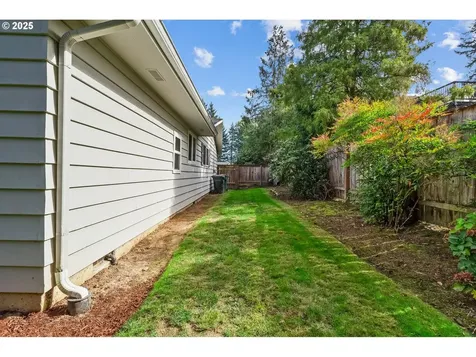7565 SW 82nd Avenue Portland OR 97223