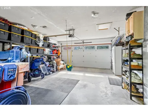 7565 SW 82nd Avenue Portland OR 97223