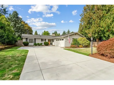 7565 SW 82nd Avenue Portland OR 97223