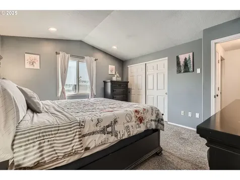 12107 NE 71st Street Vancouver WA 98682