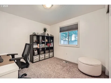 12107 NE 71st Street Vancouver WA 98682