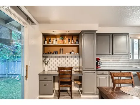 12107 NE 71st Street Vancouver WA 98682