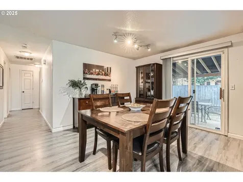12107 NE 71st Street Vancouver WA 98682