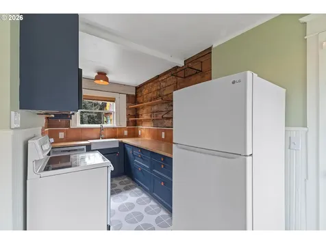 4805 NE 110th Avenue Portland OR 97220