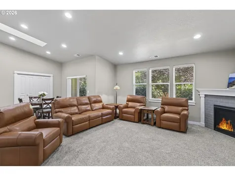 8625 SW Sagert Street Tualatin OR 97062