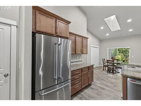 8625 SW Sagert Street Tualatin OR 97062