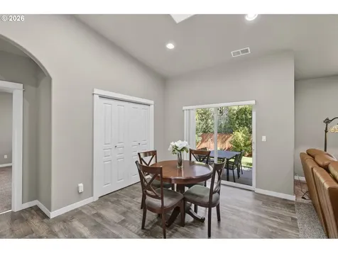 8625 SW Sagert Street Tualatin OR 97062