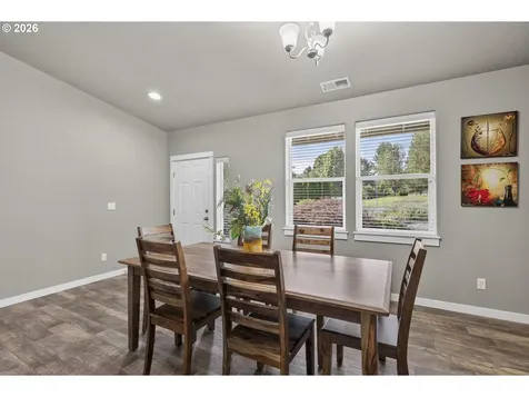 8625 SW Sagert Street Tualatin OR 97062