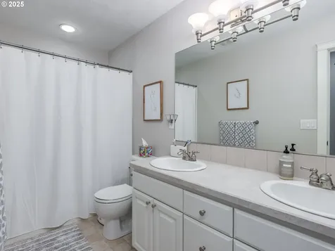 17761 S Joanne Lane Oregon City OR 97045