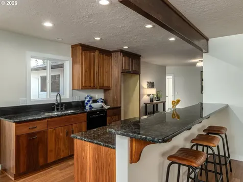 850 NE 179th Avenue Portland OR 97230