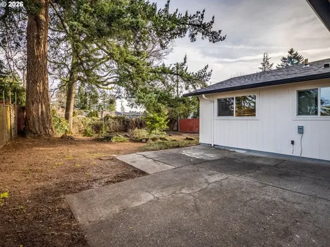 850 NE 179th Avenue Portland OR 97230