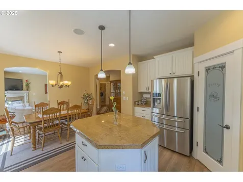 5713 NE 62nd Circle Vancouver WA 98661