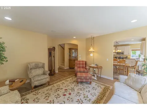 5713 NE 62nd Circle Vancouver WA 98661