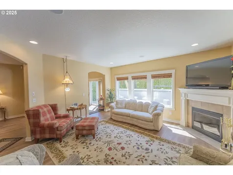 5713 NE 62nd Circle Vancouver WA 98661
