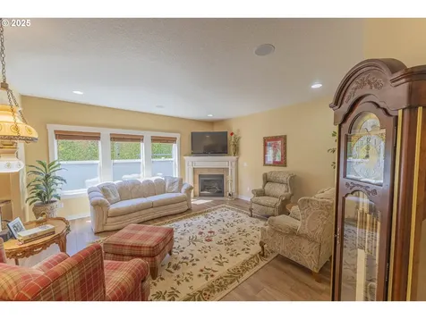 5713 NE 62nd Circle Vancouver WA 98661