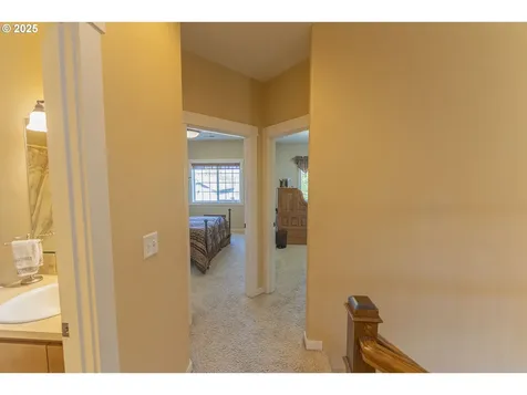 5713 NE 62nd Circle Vancouver WA 98661