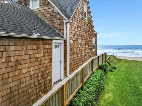 1396 Pacific Avenue Cannon Beach OR 97110