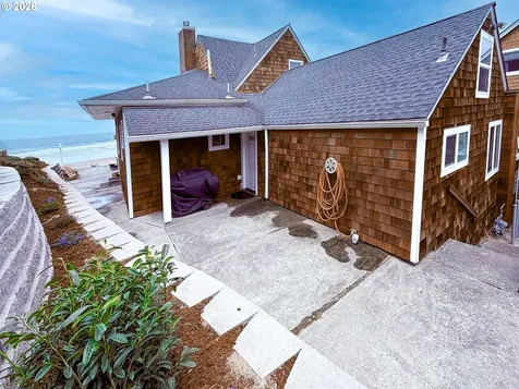 1396 Pacific Avenue Cannon Beach OR 97110