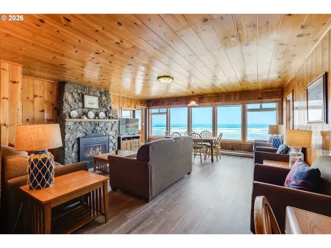 1396 Pacific Avenue Cannon Beach OR 97110