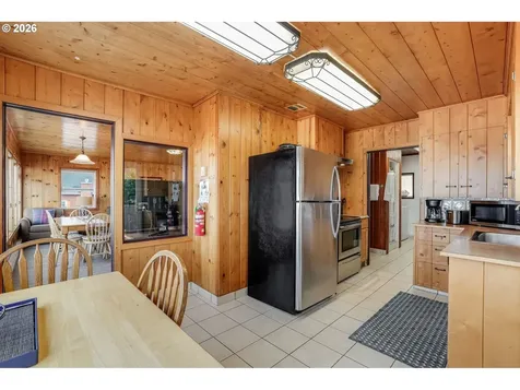 1396 Pacific Avenue Cannon Beach OR 97110