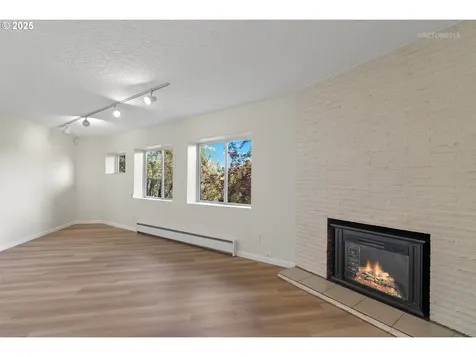 3020 SW 12th Avenue Portland OR 97239