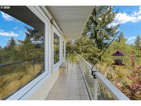 3020 SW 12th Avenue Portland OR 97239