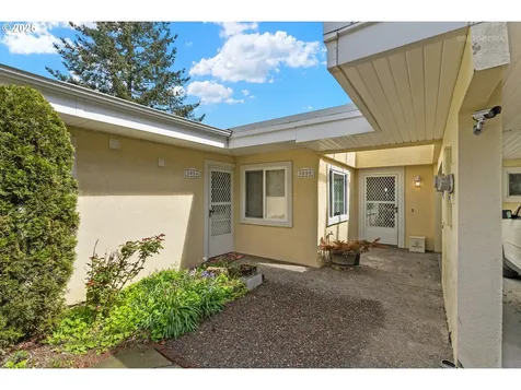 3020 SW 12th Avenue Portland OR 97239