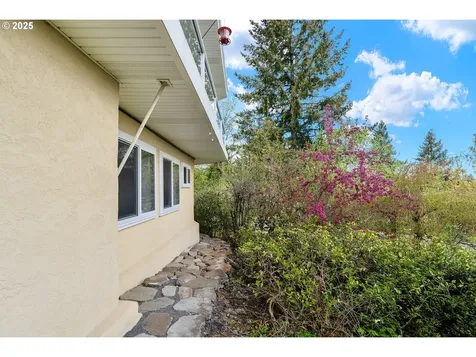 3020 SW 12th Avenue Portland OR 97239