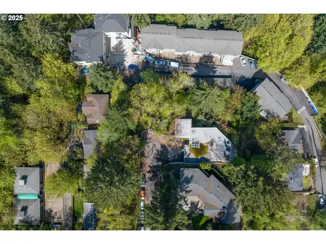 3020 SW 12th Avenue Portland OR 97239