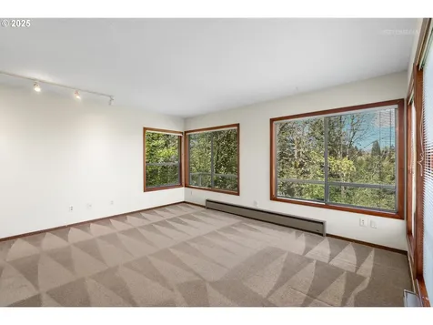 3020 SW 12th Avenue Portland OR 97239
