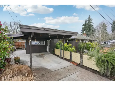330 NW 14th Street Mcminnville OR 97128