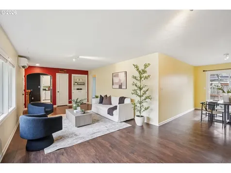 330 NW 14th Street Mcminnville OR 97128
