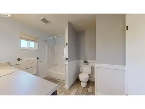 1214 Ransom Avenue Brookings OR 97415
