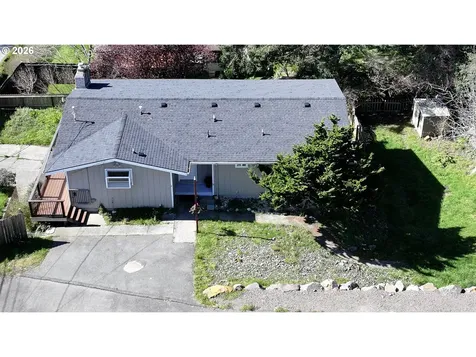 1214 Ransom Avenue Brookings OR 97415