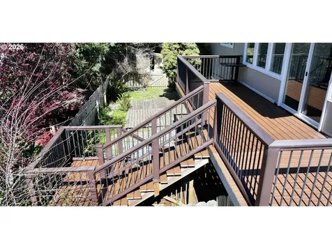 1214 Ransom Avenue Brookings OR 97415