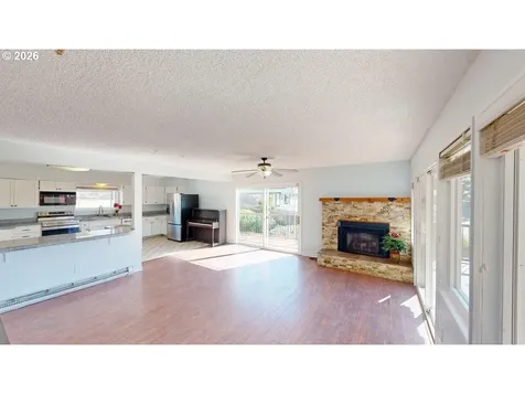 1214 Ransom Avenue Brookings OR 97415