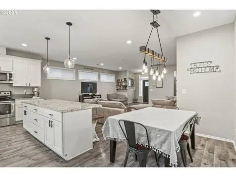 1783 Lewis River Road Woodland WA 98674