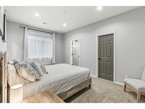 1783 Lewis River Road Woodland WA 98674