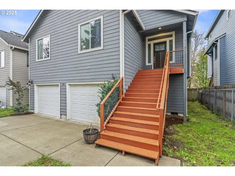 1783 Lewis River Road Woodland WA 98674