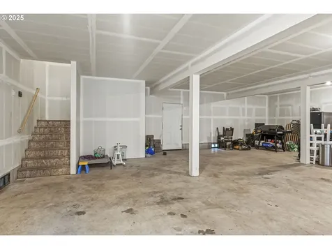1783 Lewis River Road Woodland WA 98674