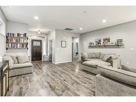 1783 Lewis River Road Woodland WA 98674