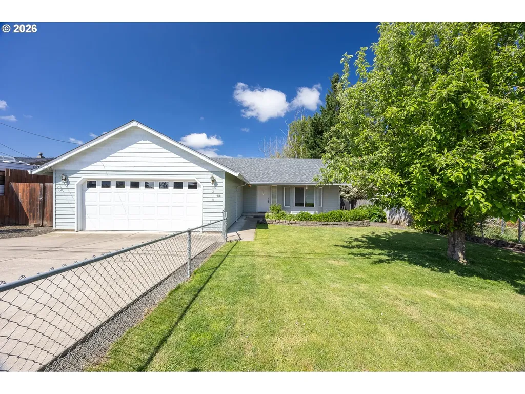 4216 Stella Street Roseburg OR 97471