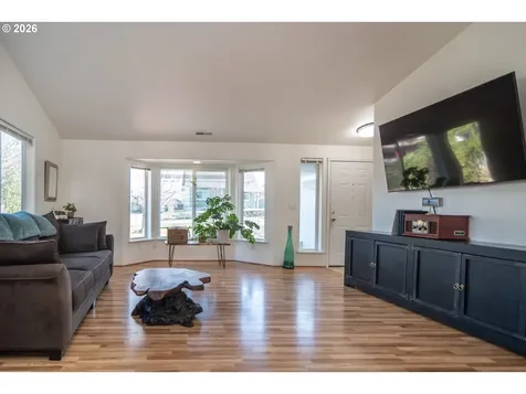 4216 Stella Street Roseburg OR 97471