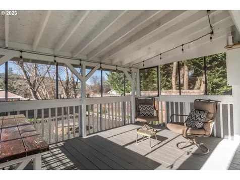 4216 Stella Street Roseburg OR 97471